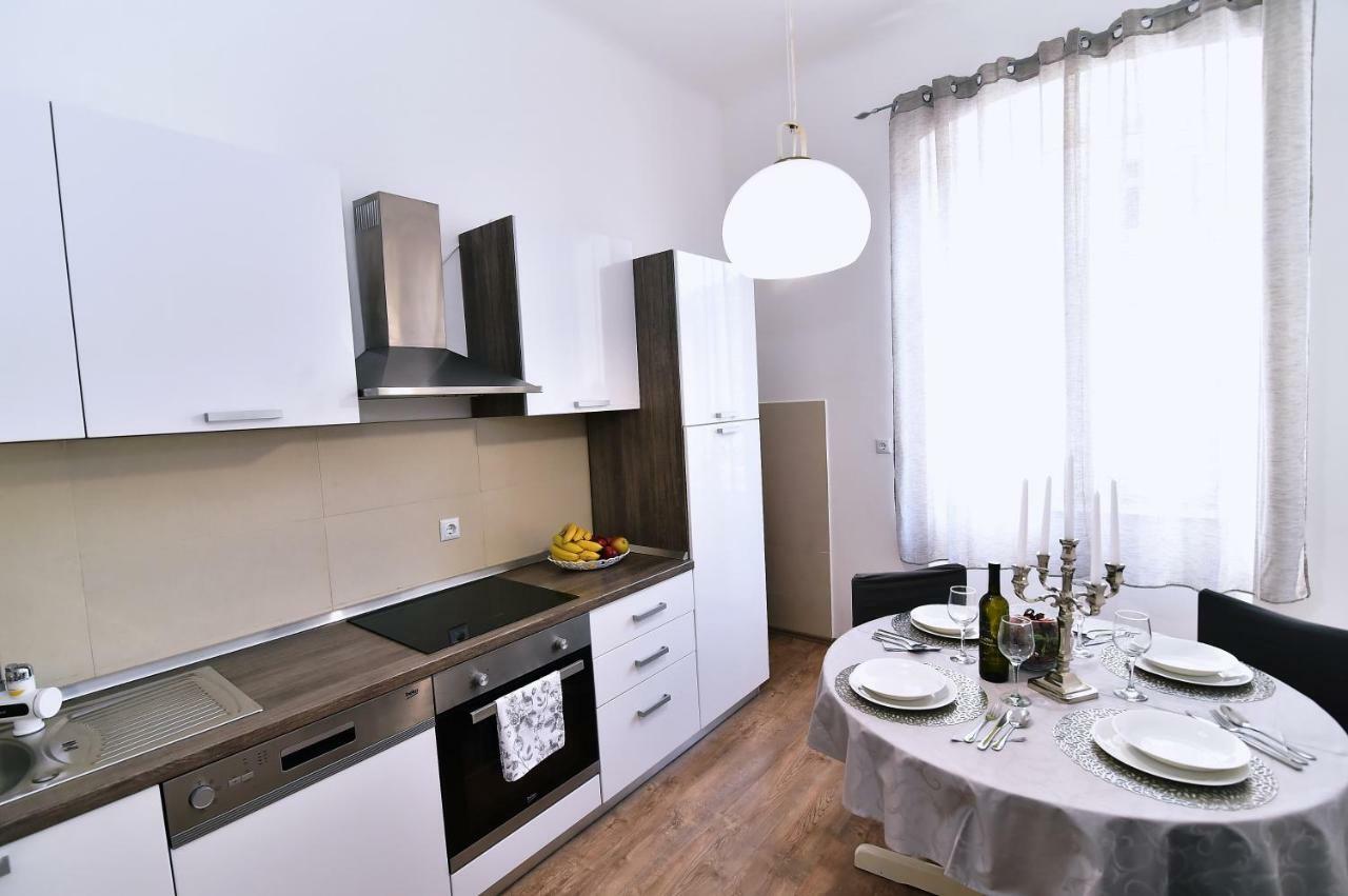 Donatella Appartement Rijeka Buitenkant foto