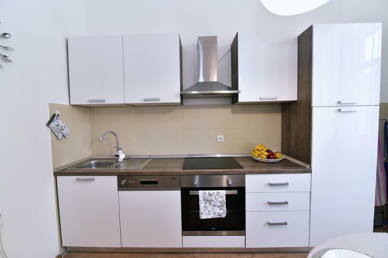 Donatella Appartement Rijeka Buitenkant foto