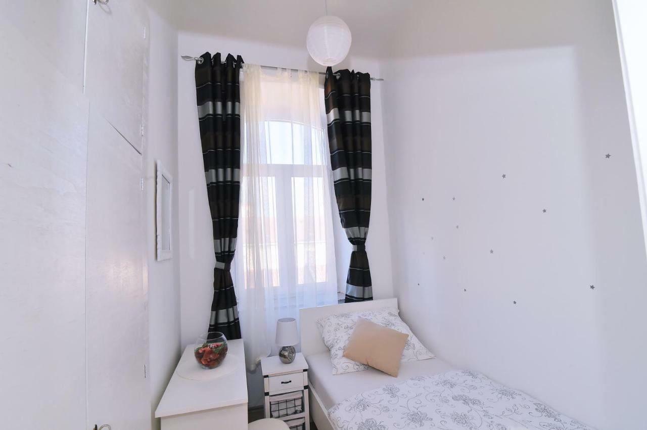 Donatella Appartement Rijeka Buitenkant foto