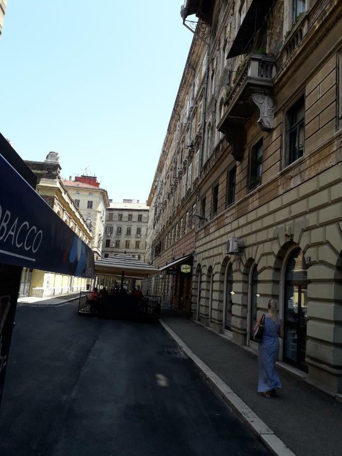 Donatella Appartement Rijeka Buitenkant foto